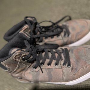 Supra US 7, Camo and Black high tops